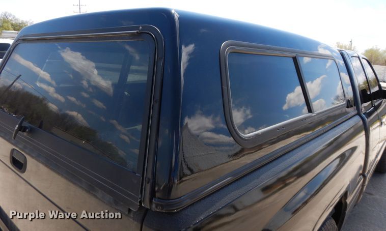 image for item DG6434 2001 Dodge Ram 2500 Laramie SLT  Quad Cab pickup truck