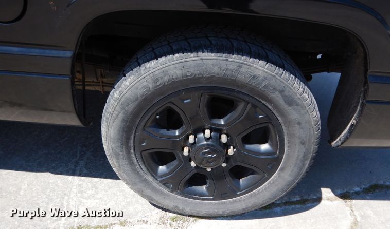 image for item DG6434 2001 Dodge Ram 2500 Laramie SLT  Quad Cab pickup truck