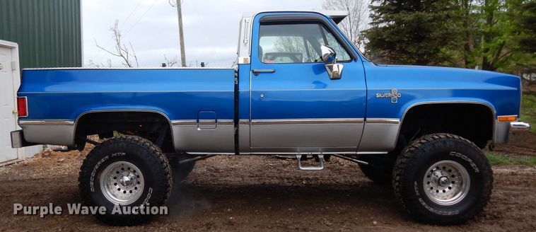 image for item DG6442 1985 Chevrolet K10  pickup truck