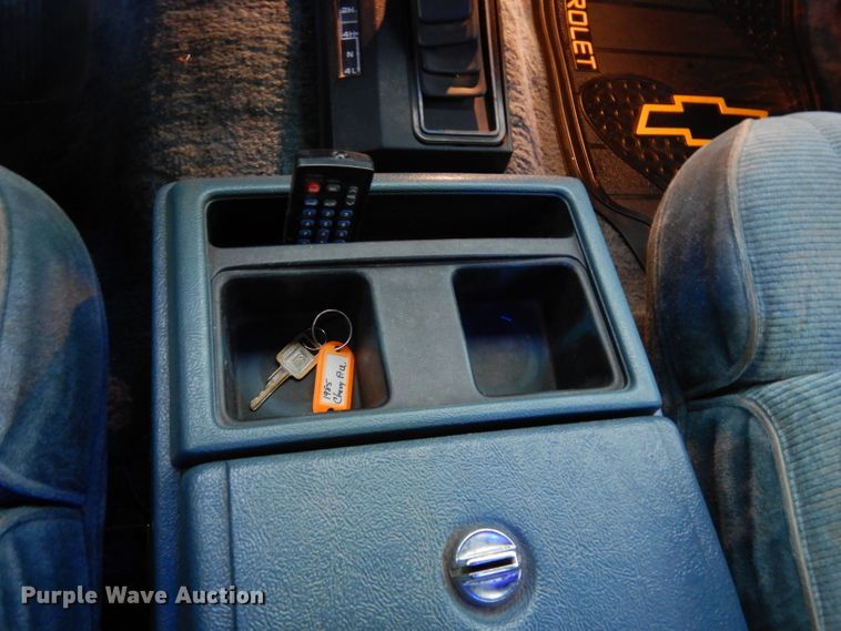 image for item DG6442 1985 Chevrolet K10  pickup truck