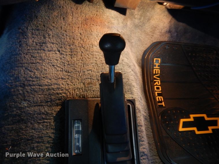 image for item DG6442 1985 Chevrolet K10  pickup truck