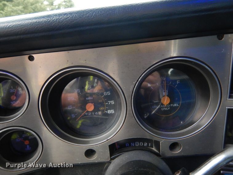 image for item DG6442 1985 Chevrolet K10  pickup truck