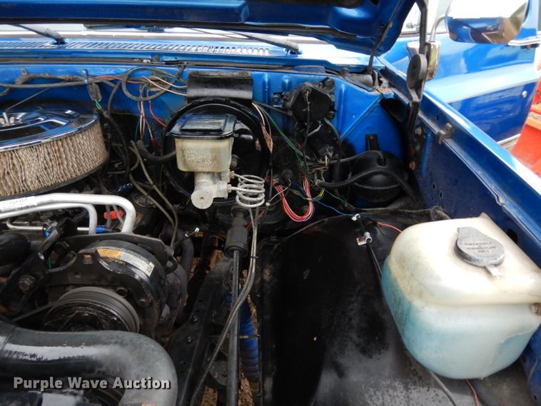 image for item DG6442 1985 Chevrolet K10  pickup truck