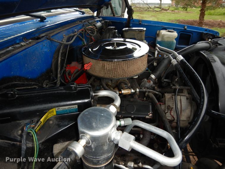 image for item DG6442 1985 Chevrolet K10  pickup truck