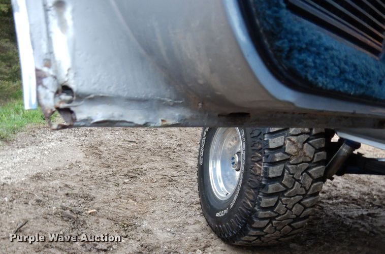 image for item DG6442 1985 Chevrolet K10  pickup truck