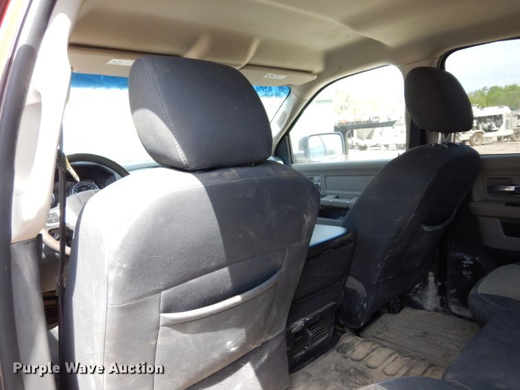 image for item DG6476 2011 Dodge Ram 2500  Crew Cab pickup truck