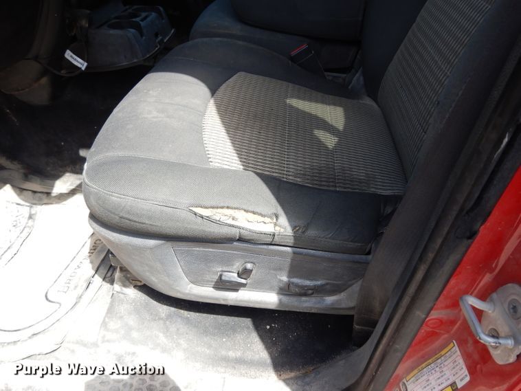 image for item DG6476 2011 Dodge Ram 2500  Crew Cab pickup truck