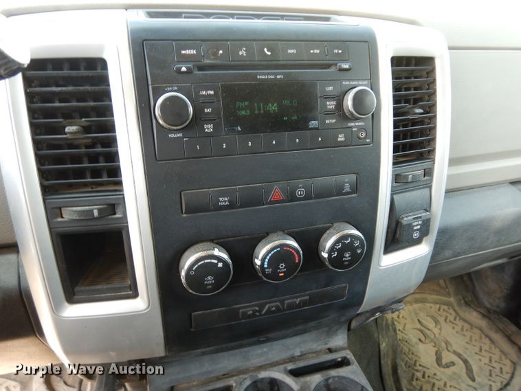 image for item DG6476 2011 Dodge Ram 2500  Crew Cab pickup truck