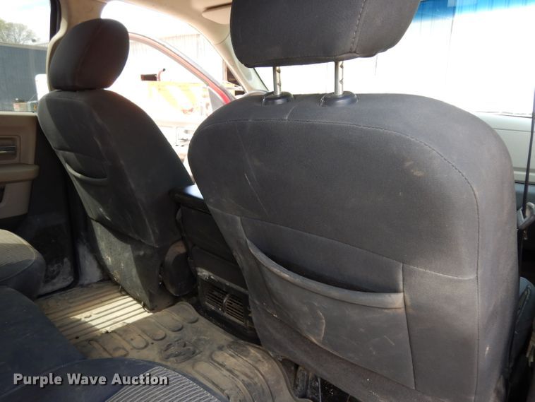 image for item DG6476 2011 Dodge Ram 2500  Crew Cab pickup truck