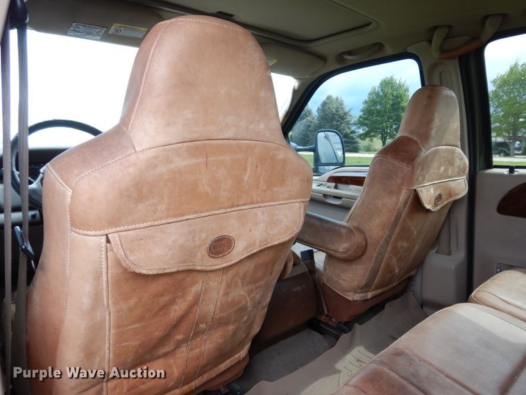 image for item DG6477 2004 Ford F350 Super Duty King Ranch Lariat  Crew Cab utility bed pickup truck