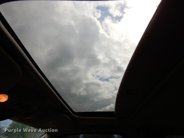 image for item DG6477 2004 Ford F350 Super Duty King Ranch Lariat  Crew Cab utility bed pickup truck