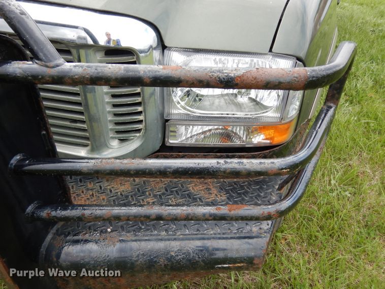 image for item DG6477 2004 Ford F350 Super Duty King Ranch Lariat  Crew Cab utility bed pickup truck