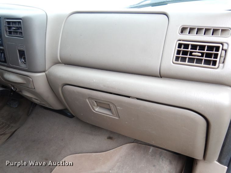 image for item DG6477 2004 Ford F350 Super Duty King Ranch Lariat  Crew Cab utility bed pickup truck