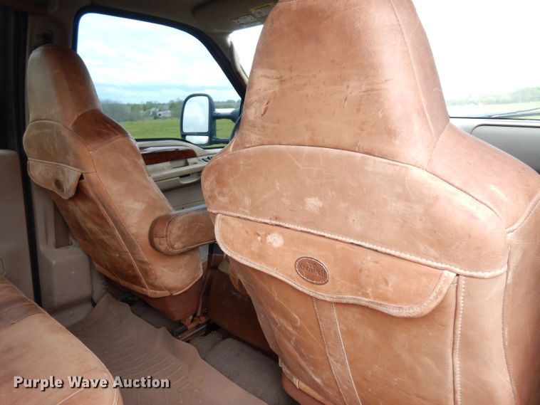 image for item DG6477 2004 Ford F350 Super Duty King Ranch Lariat  Crew Cab utility bed pickup truck