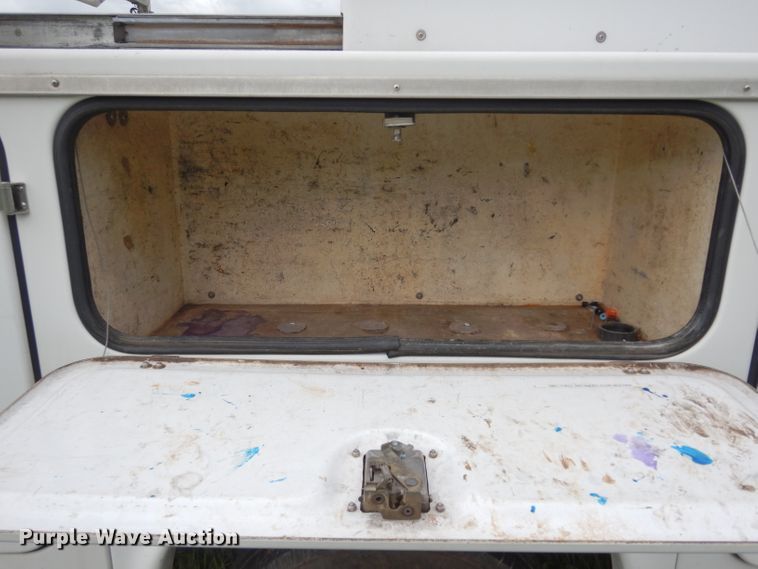 image for item DG6477 2004 Ford F350 Super Duty King Ranch Lariat  Crew Cab utility bed pickup truck