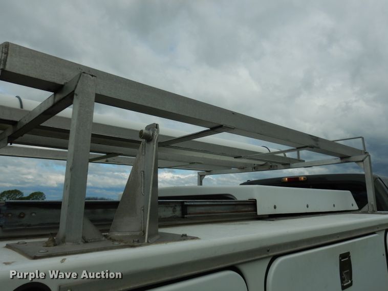 image for item DG6477 2004 Ford F350 Super Duty King Ranch Lariat  Crew Cab utility bed pickup truck