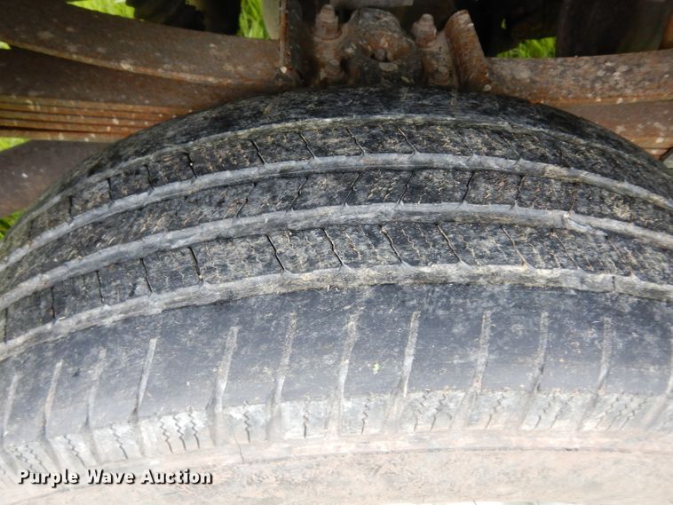 image for item DG6477 2004 Ford F350 Super Duty King Ranch Lariat  Crew Cab utility bed pickup truck