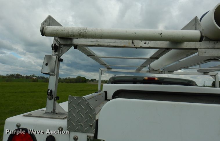 image for item DG6477 2004 Ford F350 Super Duty King Ranch Lariat  Crew Cab utility bed pickup truck