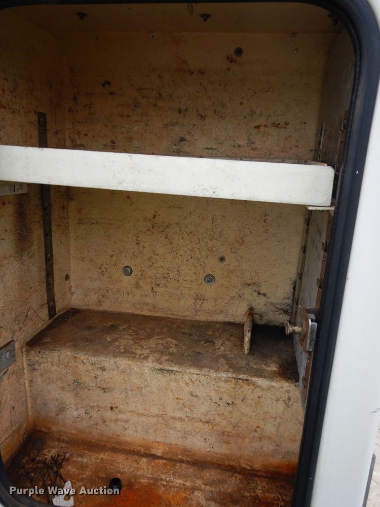 image for item DG6477 2004 Ford F350 Super Duty King Ranch Lariat  Crew Cab utility bed pickup truck