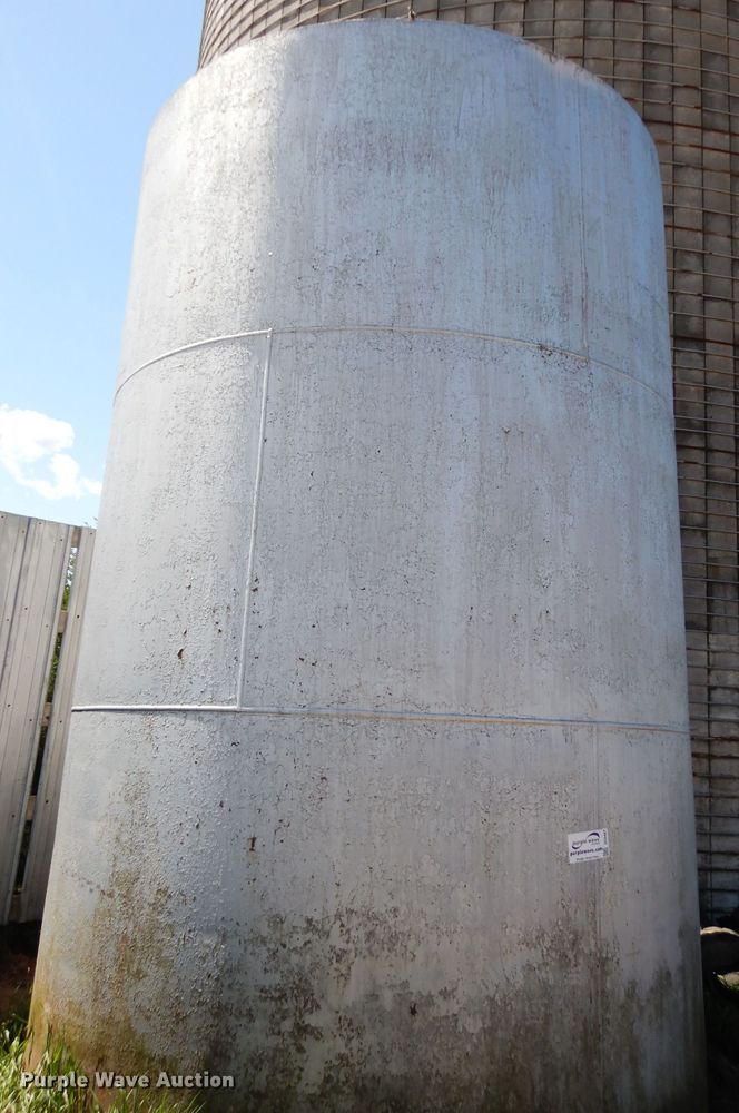 image for item DG6482 Water tank