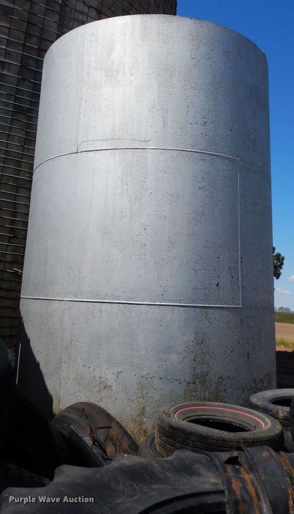image for item DG6482 Water tank