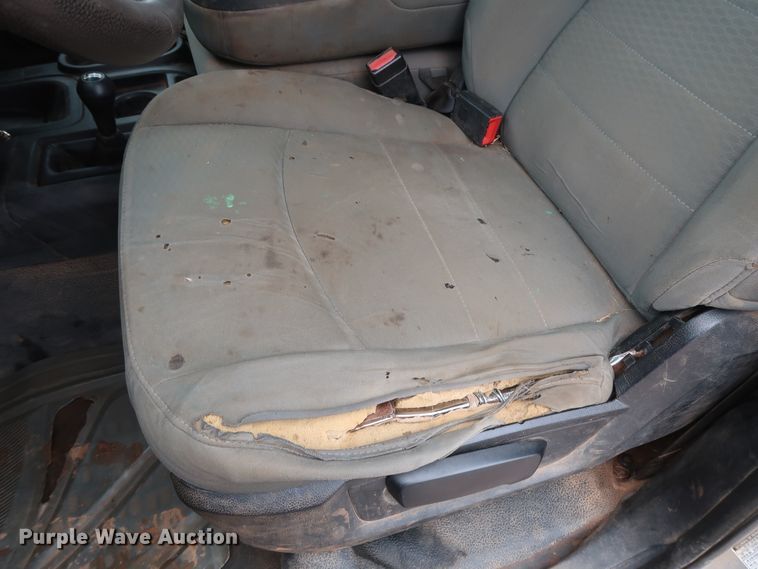 image for item DG7151 2013 Dodge Ram 2500HD  Crew Cab flatbed pickup truck