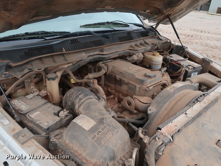 image for item DG7151 2013 Dodge Ram 2500HD  Crew Cab flatbed pickup truck