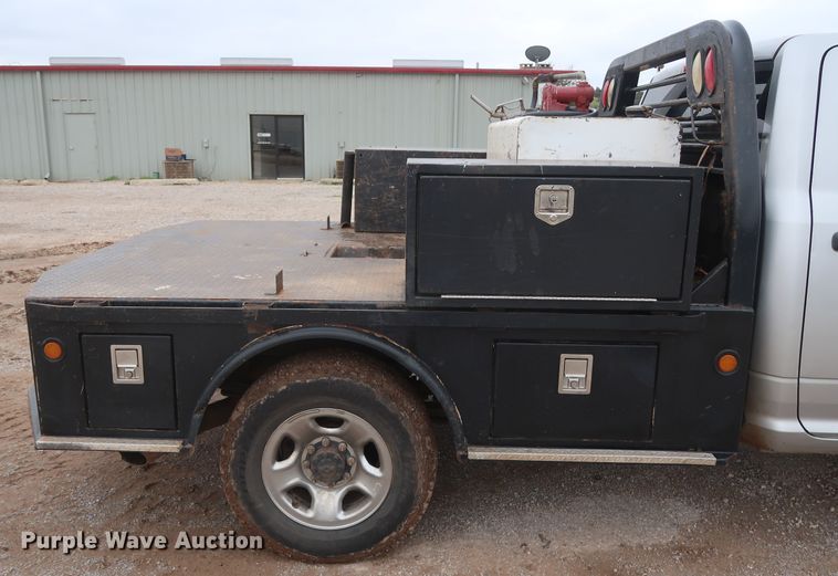 image for item DG7151 2013 Dodge Ram 2500HD  Crew Cab flatbed pickup truck