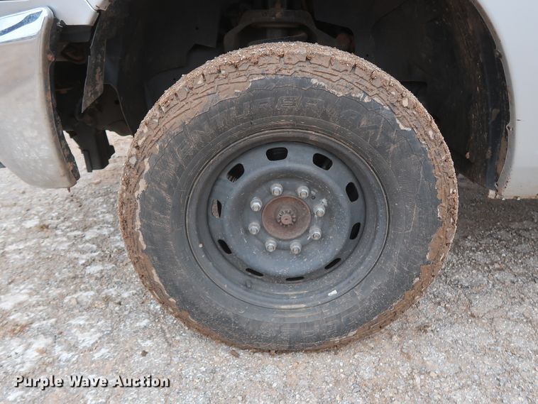 image for item DG7151 2013 Dodge Ram 2500HD  Crew Cab flatbed pickup truck