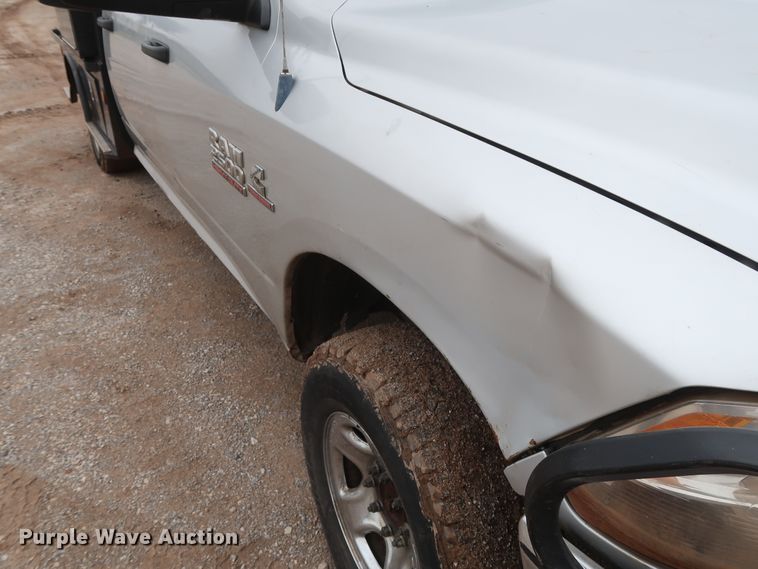 image for item DG7151 2013 Dodge Ram 2500HD  Crew Cab flatbed pickup truck