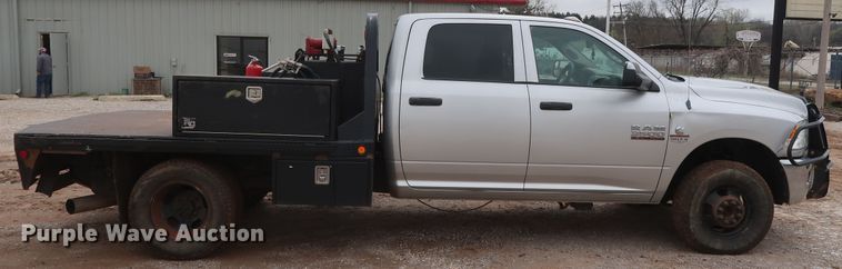 image for item DG7153 2013 Dodge Ram 3500HD  Crew Cab flatbed pickup truck