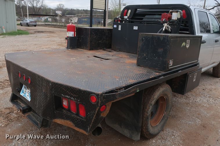 image for item DG7153 2013 Dodge Ram 3500HD  Crew Cab flatbed pickup truck