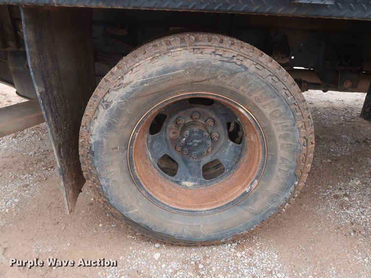 image for item DG7153 2013 Dodge Ram 3500HD  Crew Cab flatbed pickup truck