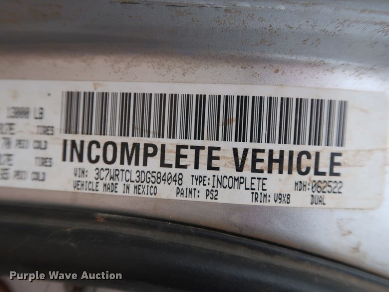 image for item DG7153 2013 Dodge Ram 3500HD  Crew Cab flatbed pickup truck