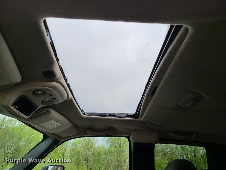 image for item DG7743 2004 Chevrolet Silverado 1500  Ext. Cab pickup truck