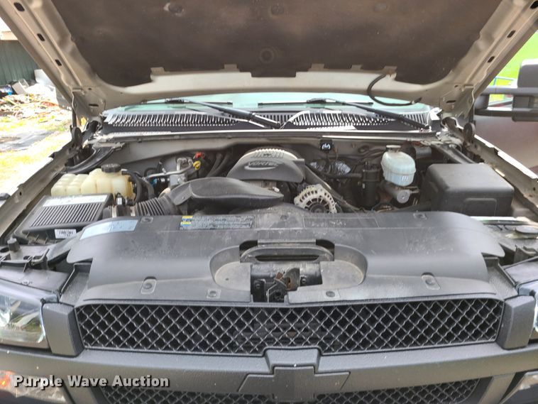 image for item DG7743 2004 Chevrolet Silverado 1500  Ext. Cab pickup truck