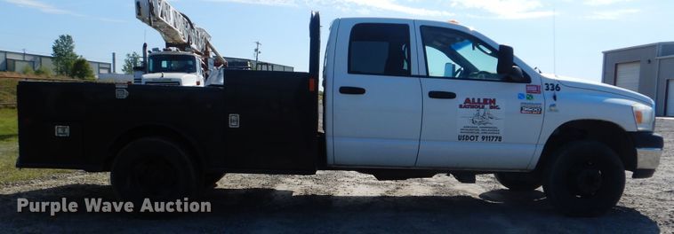 image for item DG8505 2008 Dodge Ram 3500HD  Quad Cab utility bed pickup truck