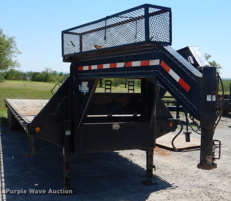image for item DG8521 2006 PJ GN40 equipment trailer