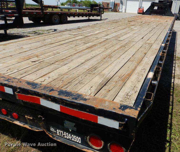 image for item DG8521 2006 PJ GN40 equipment trailer