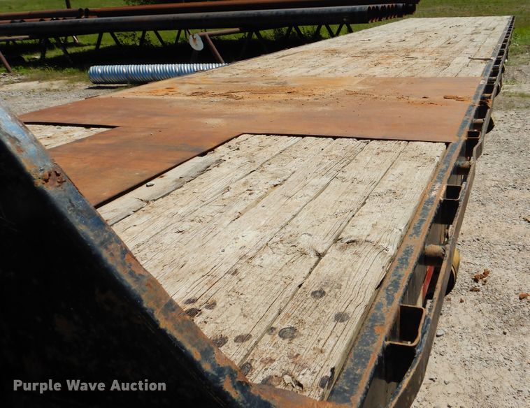 image for item DG8521 2006 PJ GN40 equipment trailer