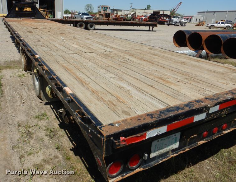 image for item DG8521 2006 PJ GN40 equipment trailer