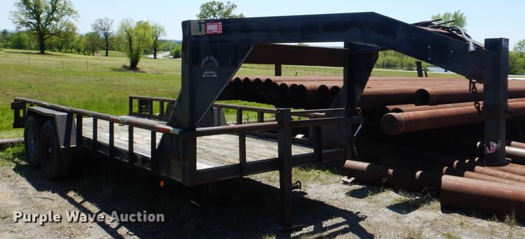 image for item DG8525 2001 Texas Bragg equipment trailer
