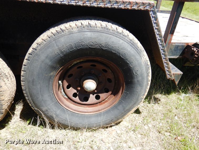 image for item DG8525 2001 Texas Bragg equipment trailer