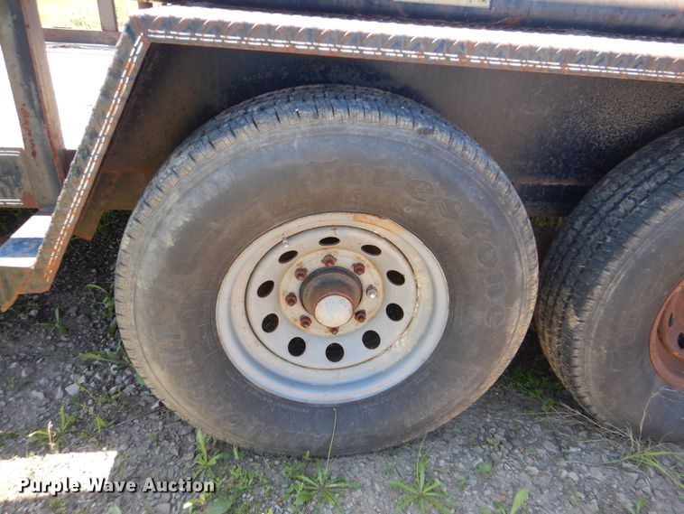 image for item DG8525 2001 Texas Bragg equipment trailer