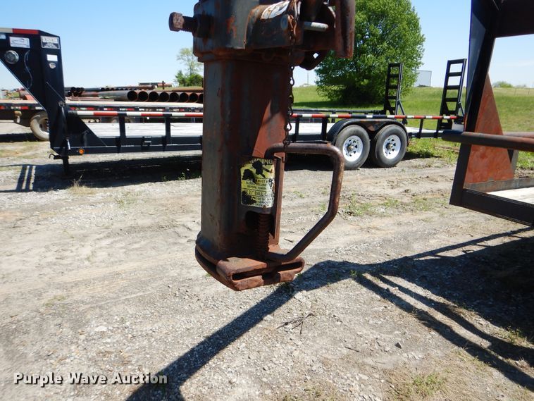 image for item DG8525 2001 Texas Bragg equipment trailer