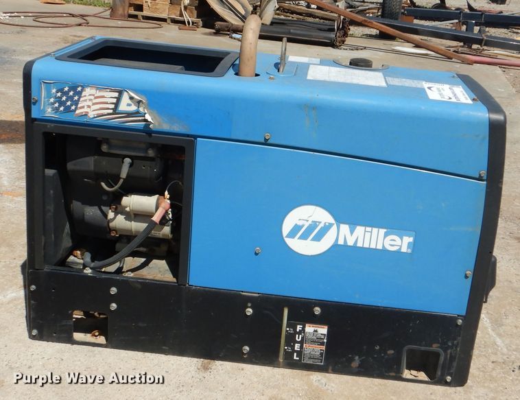 image for item DG8528 Miller Bobcat 225 welder/generator