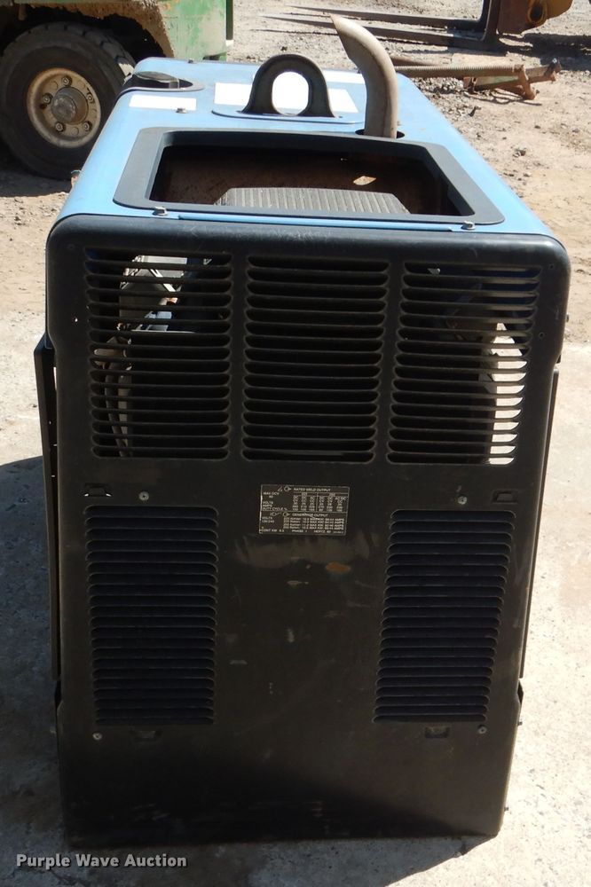 image for item DG8528 Miller Bobcat 225 welder/generator