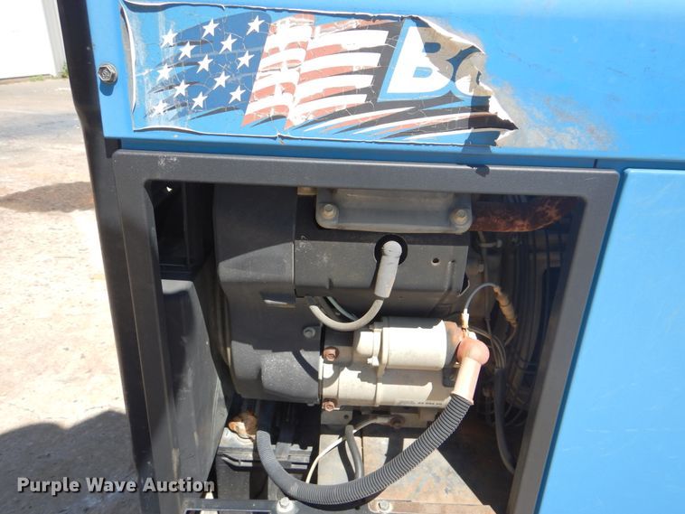 image for item DG8528 Miller Bobcat 225 welder/generator
