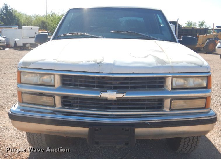 image for item DG8555 1999 Chevrolet C2500  Crew Cab pickup truck