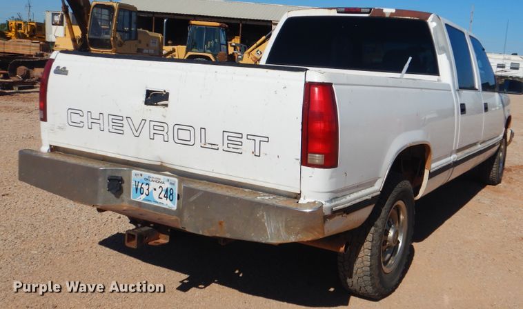 image for item DG8555 1999 Chevrolet C2500  Crew Cab pickup truck
